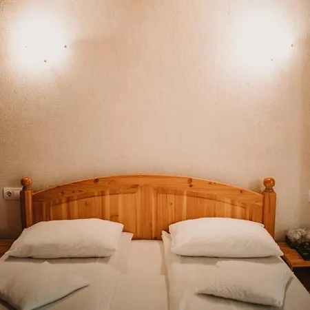 Lodge La 5 Casute Padis