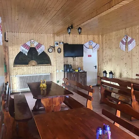 Lodge La 5 Casute