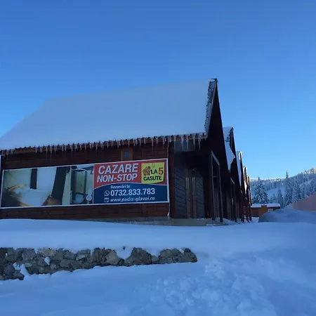 Lodge La 5 Casute *